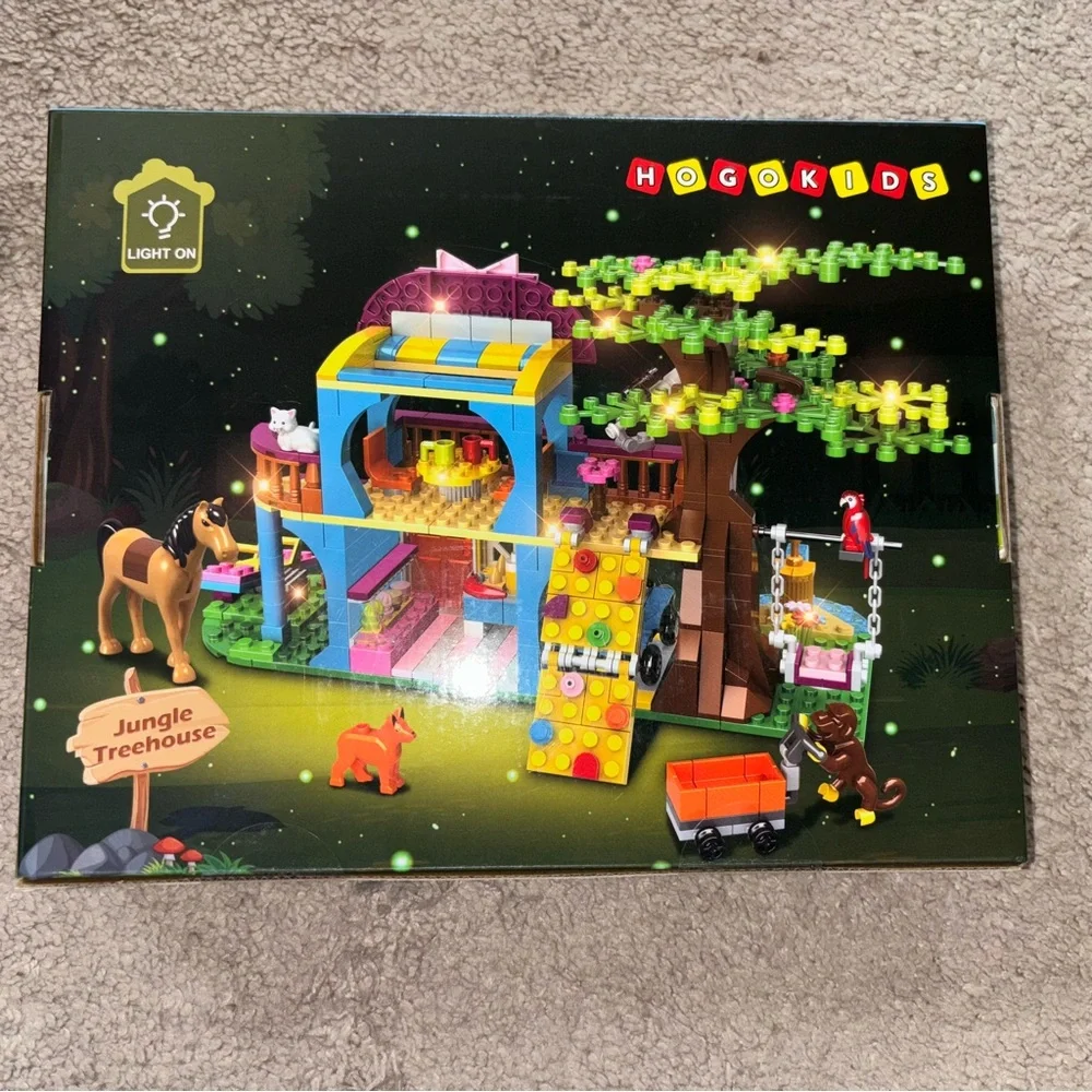 Jungle Treehouse Building Set - Multicolor